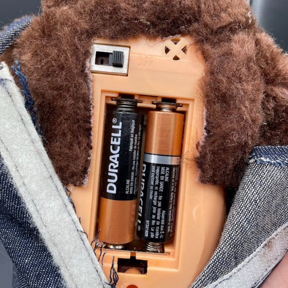 1992 Leader Toy Corp Roller Skating Bear Rollie Blue Jean Overalls Skates Music - Picture 8 of 10